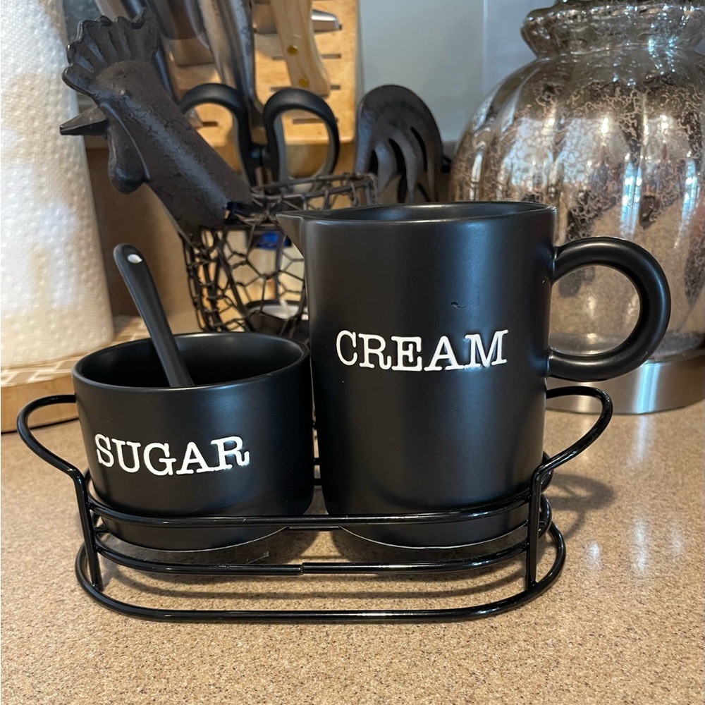 Cream and Sugar Set